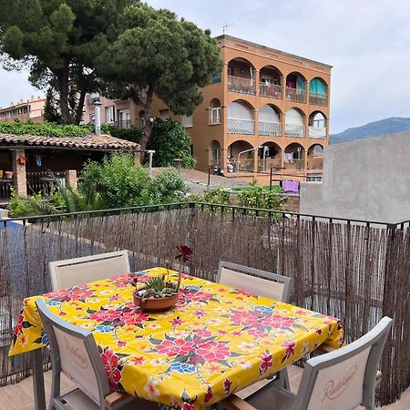Alojamiento Con Encanto En Planta Superior Ideal Para Trabajo Y Escapadas Familiares En Montserrat Esparreguera المظهر الخارجي الصورة