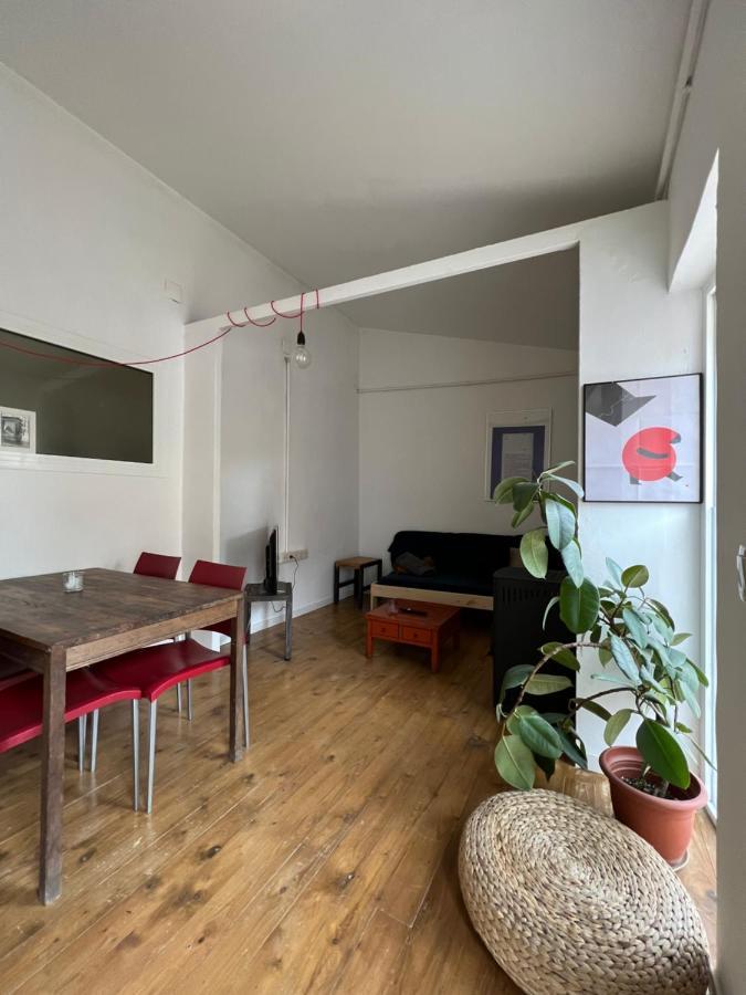 Alojamiento Con Encanto En Planta Superior Ideal Para Trabajo Y Escapadas Familiares En Montserrat Esparreguera المظهر الخارجي الصورة