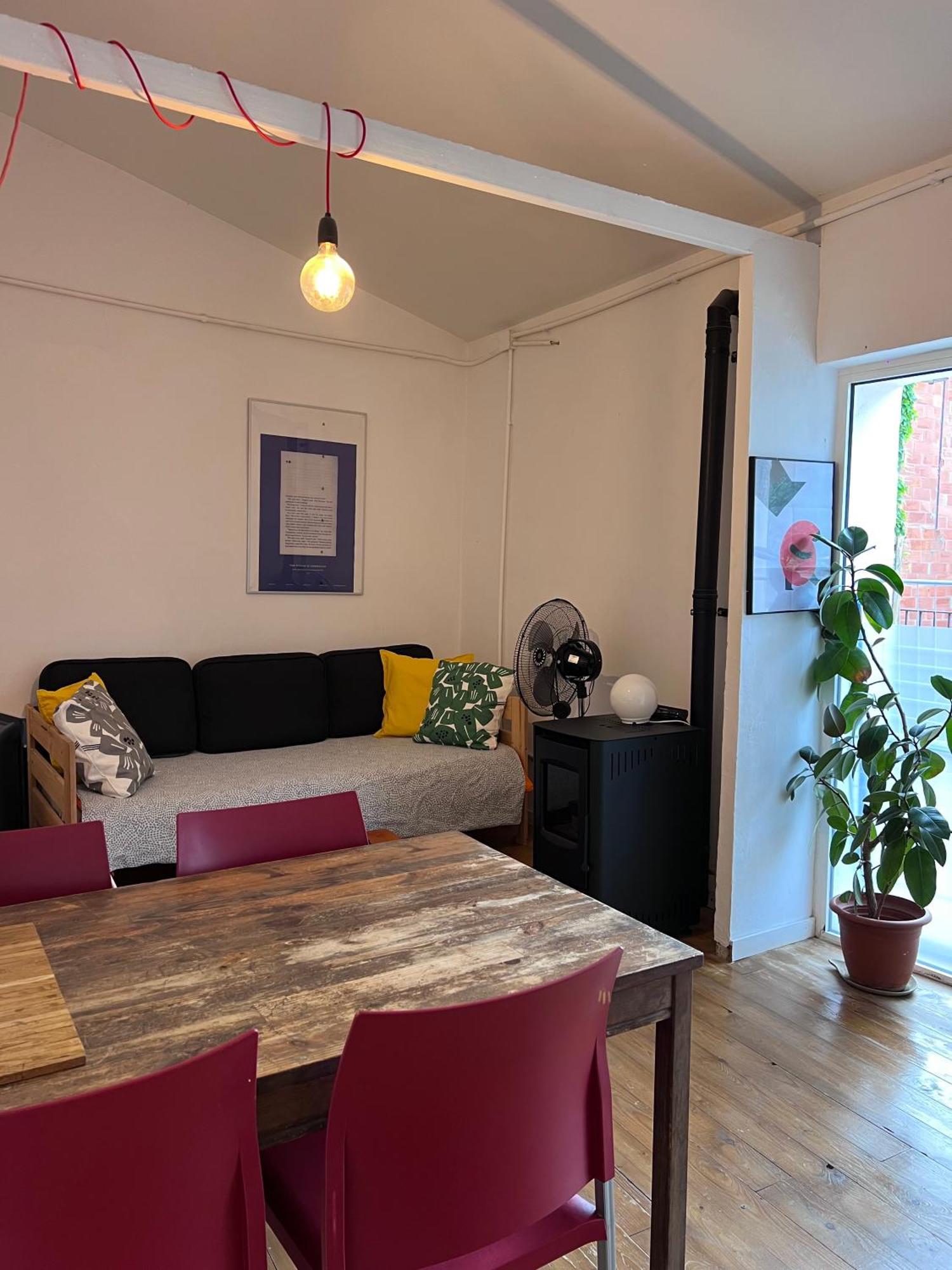 Alojamiento Con Encanto En Planta Superior Ideal Para Trabajo Y Escapadas Familiares En Montserrat Esparreguera المظهر الخارجي الصورة